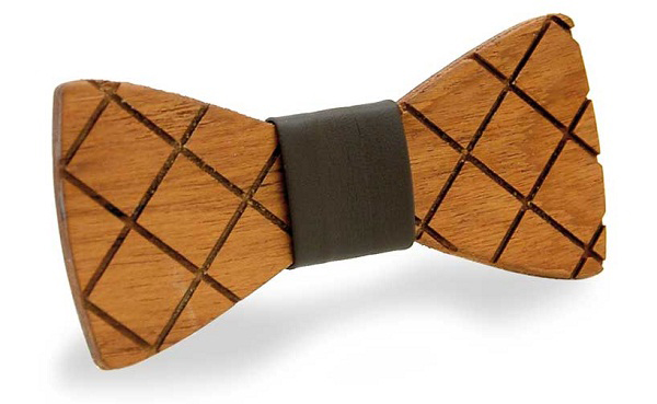 Как сделать галстук-бабочку из дерева